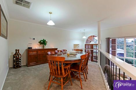 Property photo of 2 Ridge Road Berwick VIC 3806