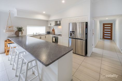 Property photo of 8 Seabeach Street Sandy Beach NSW 2456
