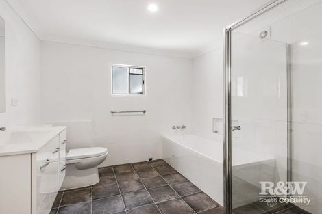 Property photo of 18 Bay Terrace Wynnum QLD 4178