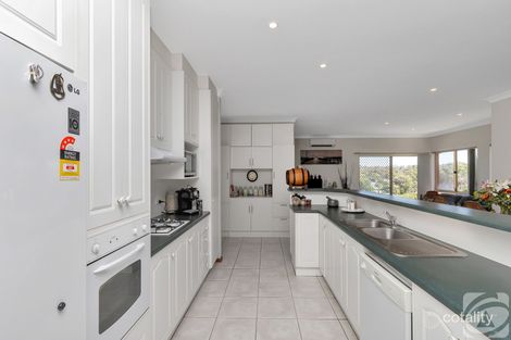 Property photo of 10 John Murray Drive Williamstown SA 5351