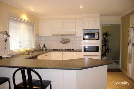 Property photo of 12 Renee Avenue Endeavour Hills VIC 3802