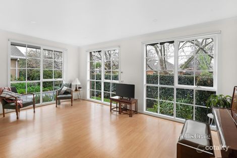 Property photo of 2/33 Kent Road Surrey Hills VIC 3127