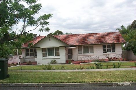 128 Gwenyfred Rd, Kensington, WA 6151