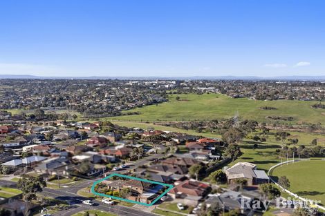Property photo of 2 Henley Drive Gladstone Park VIC 3043