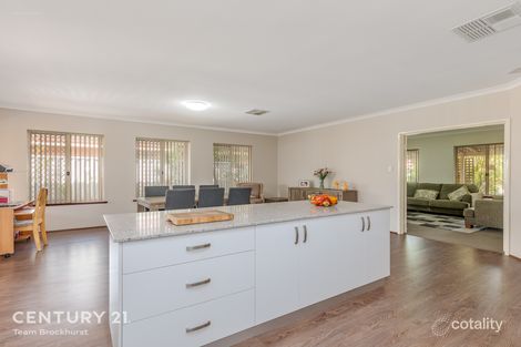 Property photo of 15 Firefalls Close Huntingdale WA 6110
