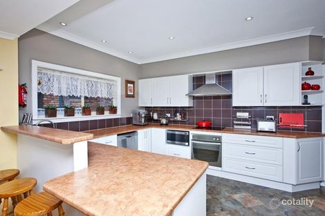 Property photo of 15 Haynes Avenue Eleebana NSW 2282