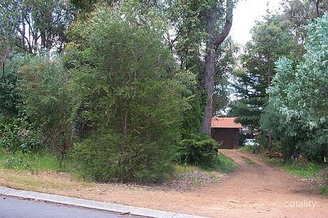 11 Raeburn Rd, Roleystone, WA 6111