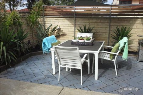 Property photo of 3/5 Mooloola Way West Lakes Shore SA 5020