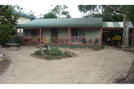 Property photo of 15 Gravelly Point Road Raymond Island VIC 3880