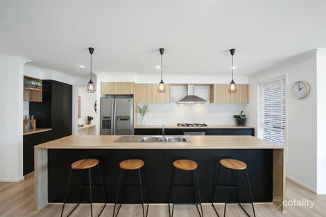 Property photo of 9 Penloo Close Narara NSW 2250
