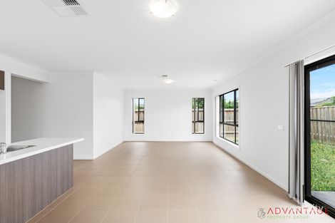 Property photo of 19 Bondi Parade Point Cook VIC 3030