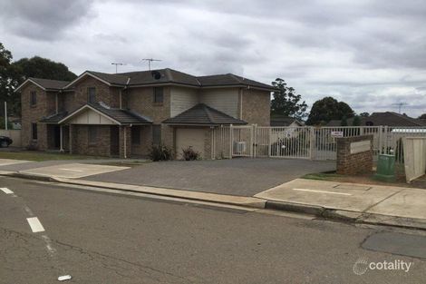 Property photo of 9/7 Thomas Rose Drive Rosemeadow NSW 2560