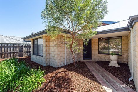 Property photo of 17 Waratah Circle Halls Head WA 6210