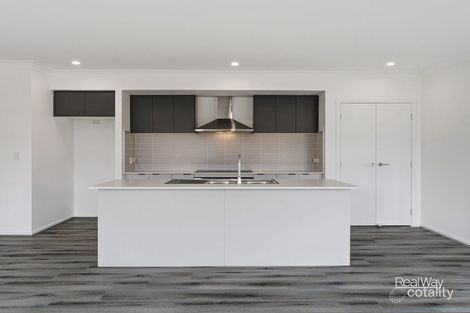 Property photo of 11 Vanessa Crescent Cotswold Hills QLD 4350