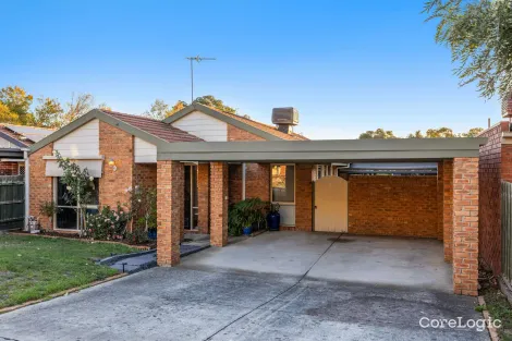 Property photo of 16 Adelaide Close Berwick VIC 3806