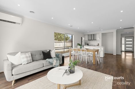 Property photo of 2 Gleeson Way Officer VIC 3809