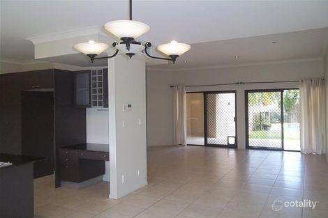 Property photo of 17 Meadowlake Drive Carrara QLD 4211