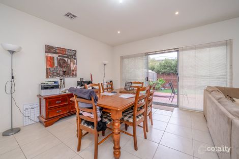 Property photo of 18 Braeburn Parade Rowville VIC 3178