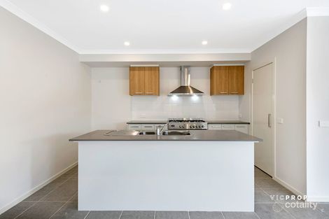 Property photo of 36 Squadron Road Point Cook VIC 3030