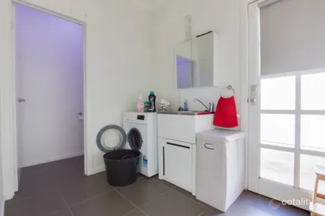 Property photo of 1/23 Maple Crescent Bell Park VIC 3215