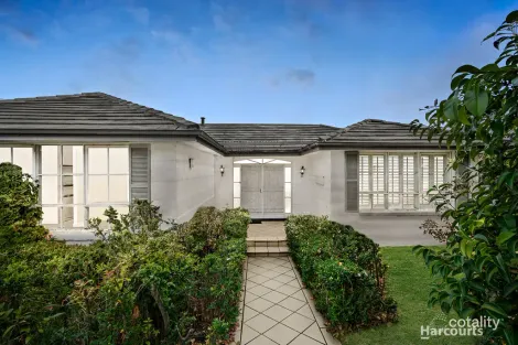 1 Windella Qdrt, Doncaster, VIC 3108
