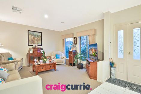 Property photo of 10 Flinders Chase Pakenham VIC 3810