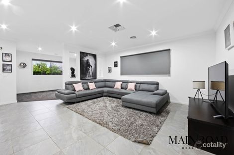 Property photo of 28 City Vista Court Fraser Rise VIC 3336
