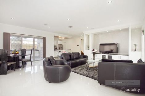 Property photo of 20 Dedina Walk Dandenong VIC 3175