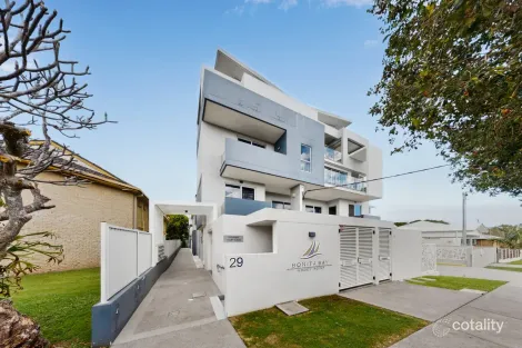 107/29 Caroline St, Woody Point, QLD 4019