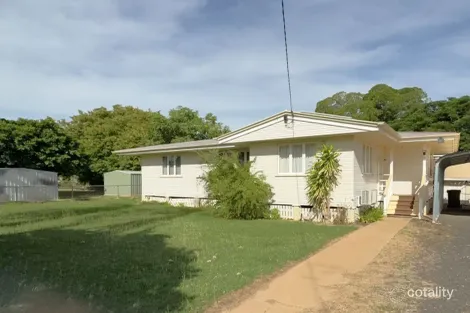 9 Jabiru St, Longreach, QLD 4730