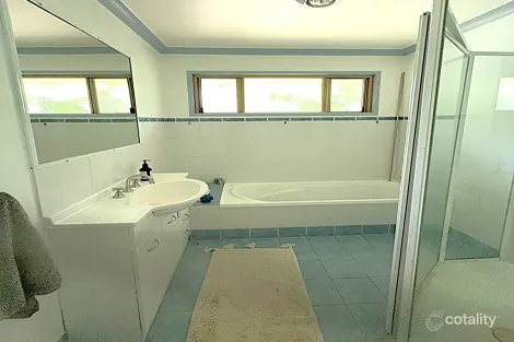 Property photo of 9 Jabiru Street Longreach QLD 4730