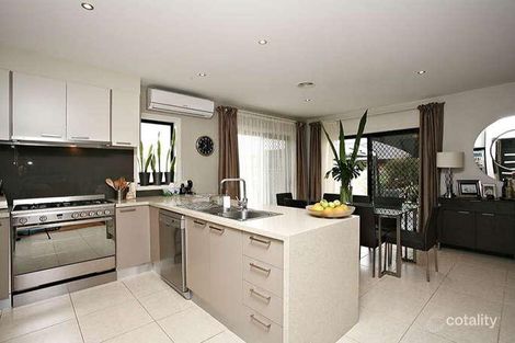 Property photo of 15 Jacaranda Drive Taylors Hill VIC 3037
