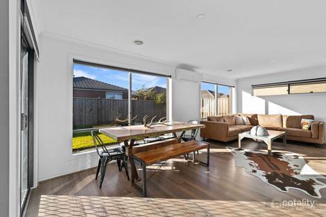 Property photo of 22 Millicent Parade Officer VIC 3809