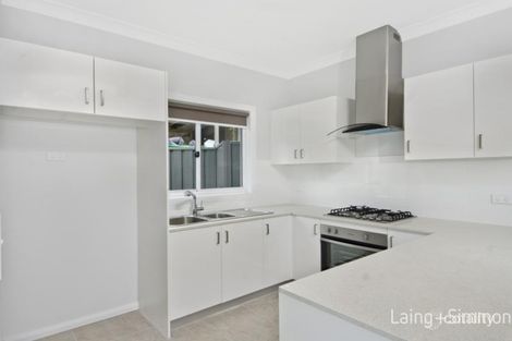 18-18a Sanders Rd, Baulkham Hills, NSW 2153