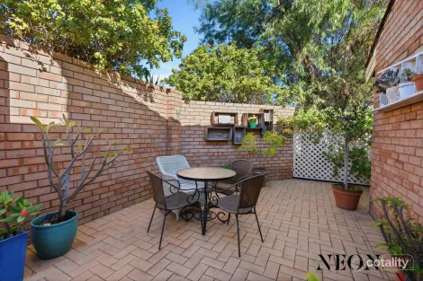 Property photo of 1D Kitchener Road Melville WA 6156