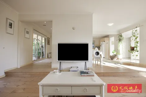 Property photo of 10 Doubell Close Glen Waverley VIC 3150