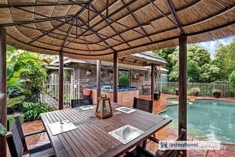 Property photo of 11 Bernborough Place Mill Park VIC 3082