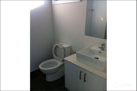 Property photo of 1/46 Ellingworth Parade Box Hill VIC 3128