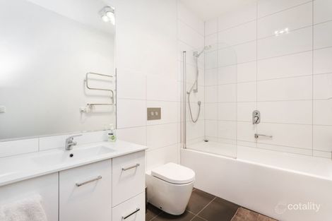 Property photo of 19 Clarence Avenue Kennington VIC 3550