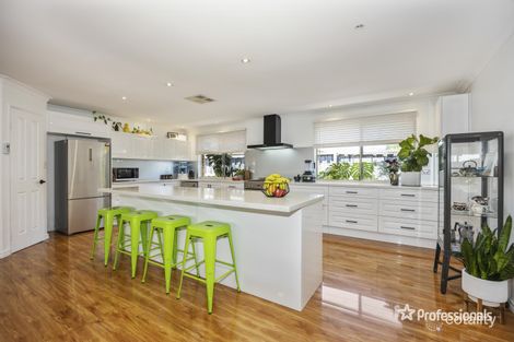 Property photo of 37 Fantail Crescent Ellenbrook WA 6069