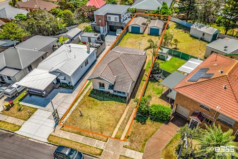 Property photo of 8 Griffith Avenue Stockton NSW 2295