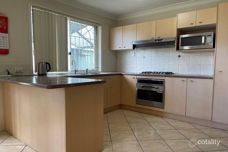 19 Robinia Ave, Fairfield East, NSW 2165