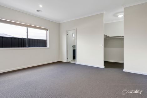 Property photo of 17 Bankston Road Werribee VIC 3030