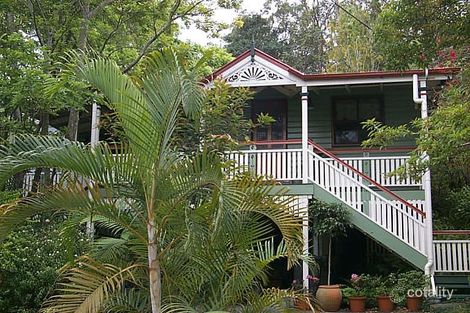 18 Orchard Tce, St Lucia, QLD 4067