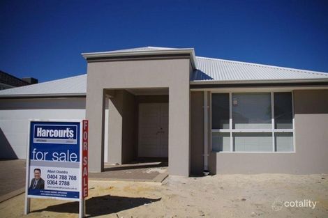 4 Breen Way, Queens Park, WA 6107