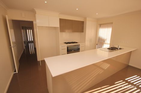 Property photo of 12 Walter Crocker Crescent Casey ACT 2913