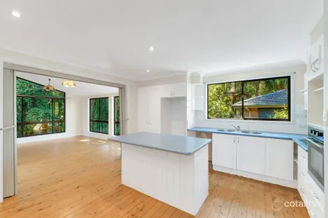 Property photo of 23 Crawford Crescent Wyoming NSW 2250