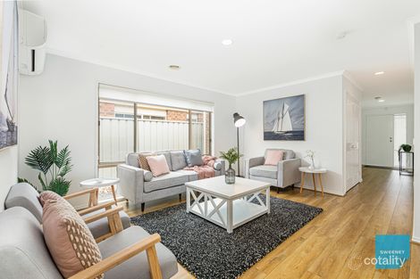 Property photo of 15 Naracoorte Drive Caroline Springs VIC 3023