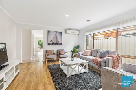 Property photo of 15 Naracoorte Drive Caroline Springs VIC 3023