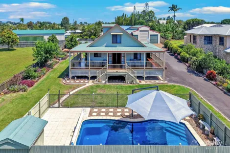 Property photo of 10 Spinnaker Boulevard Innes Park QLD 4670